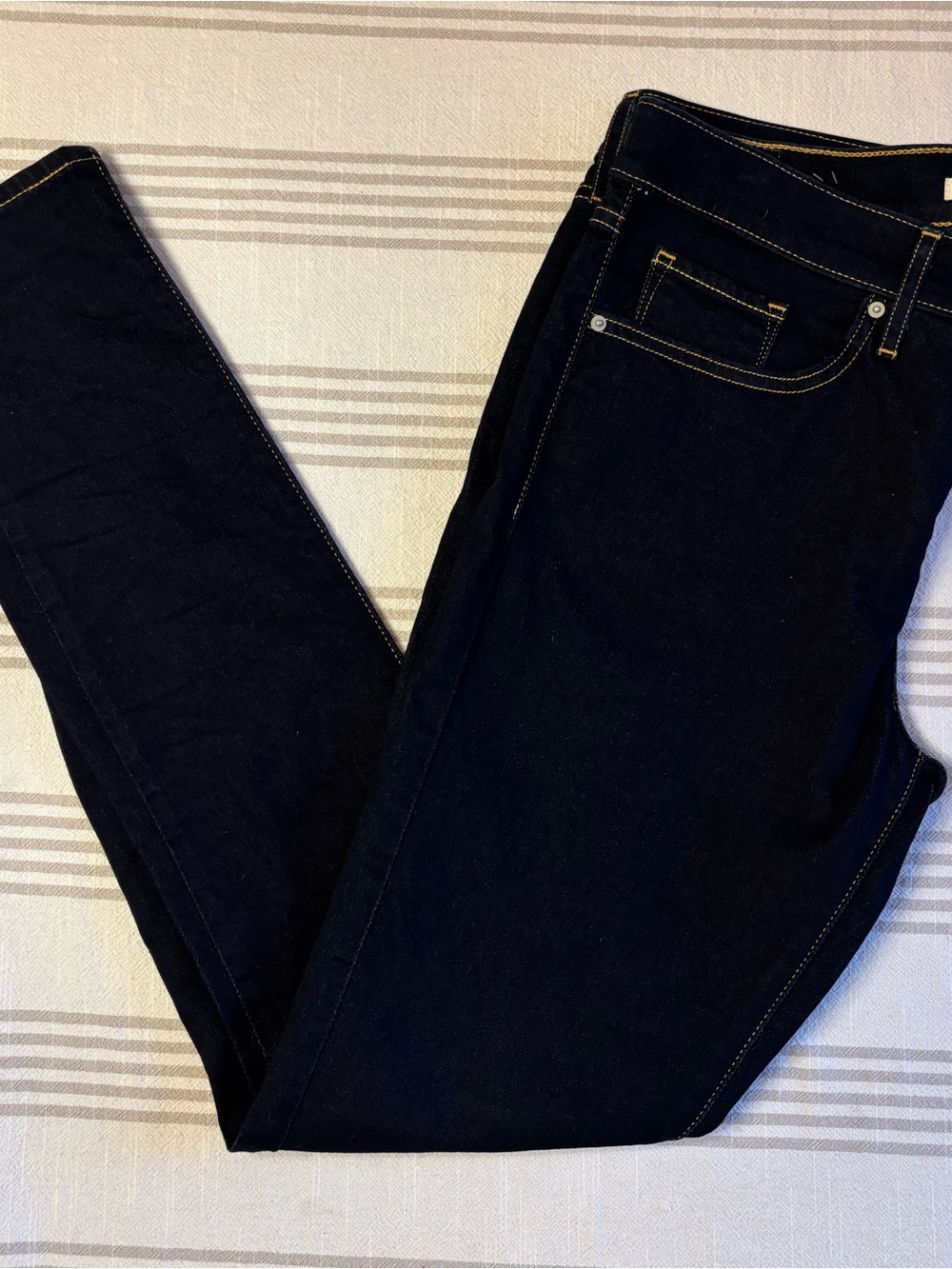 Levi's 311 Shaping Women's Skinny Jeans Dark Wash NWOT